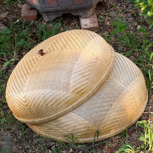 Lồng bàn tre Royal núm gỗ Hương - The bamboo